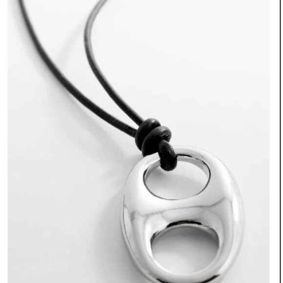 Mango | Metal pendant necklace | NWOT - Picture 5 of 5